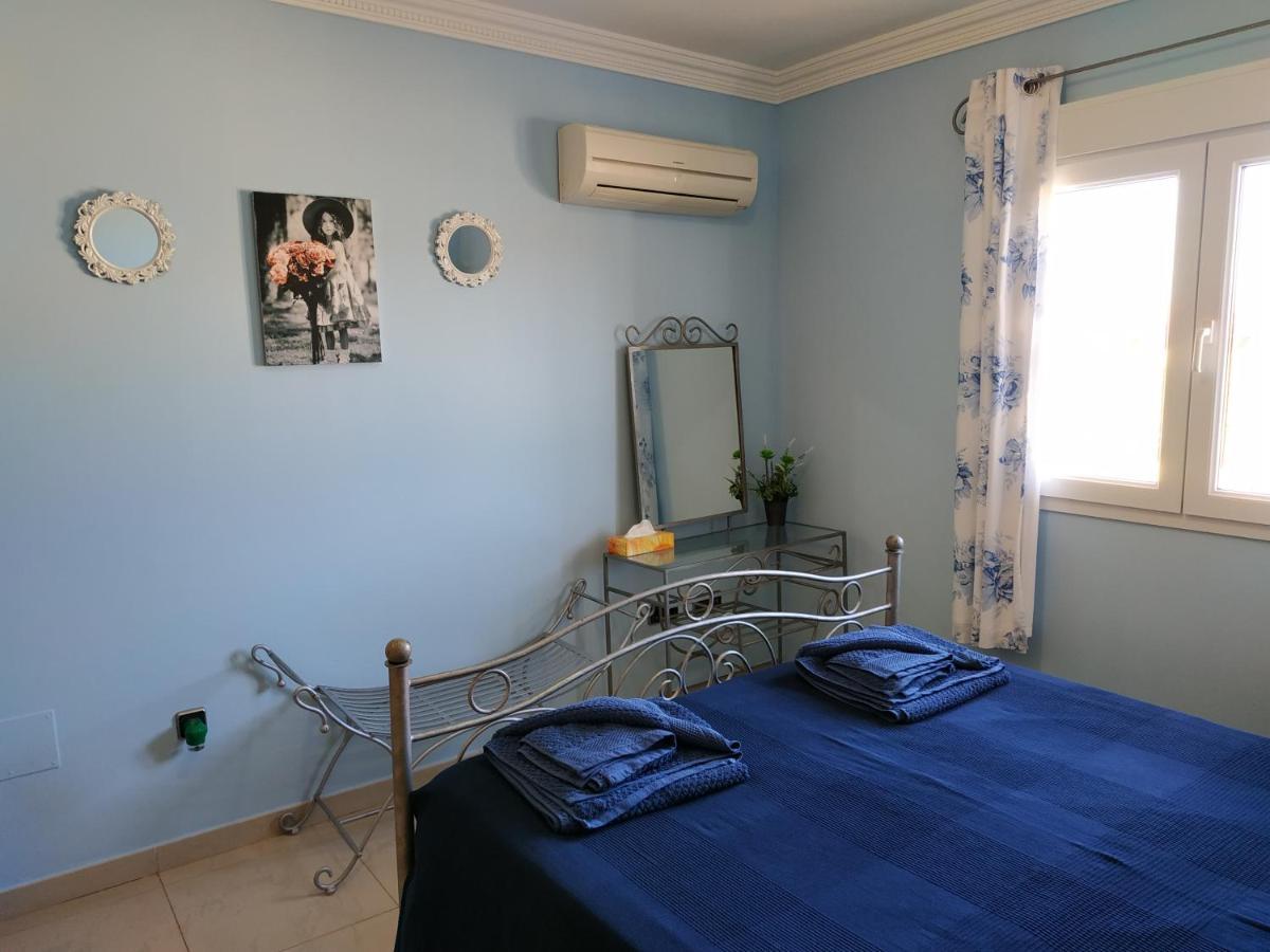 Villa Casa Del Sol 3 Bedroom Villa With Private Solar Covered 12M X 6M Pool Minimum Stay 7 Nights Chromecast And Wifi Throughout The Property Triquivijate Екстер'єр фото