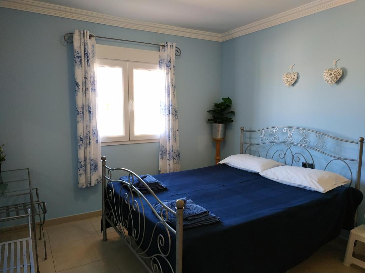 Villa Casa Del Sol 3 Bedroom Villa With Private Solar Covered 12M X 6M Pool Minimum Stay 7 Nights Chromecast And Wifi Throughout The Property Triquivijate Екстер'єр фото