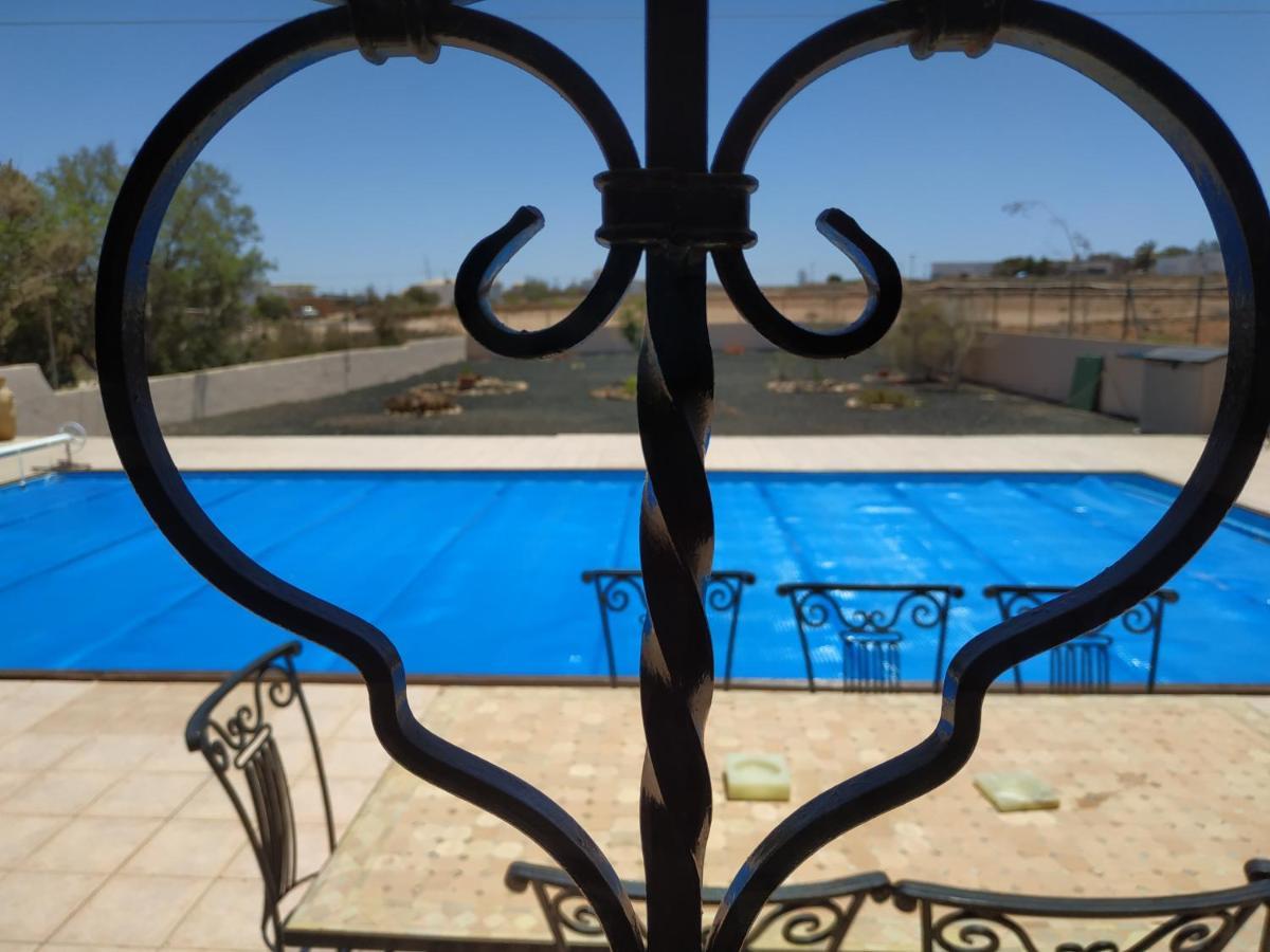 Villa Casa Del Sol 3 Bedroom Villa With Private Solar Covered 12M X 6M Pool Minimum Stay 7 Nights Chromecast And Wifi Throughout The Property Triquivijate Екстер'єр фото