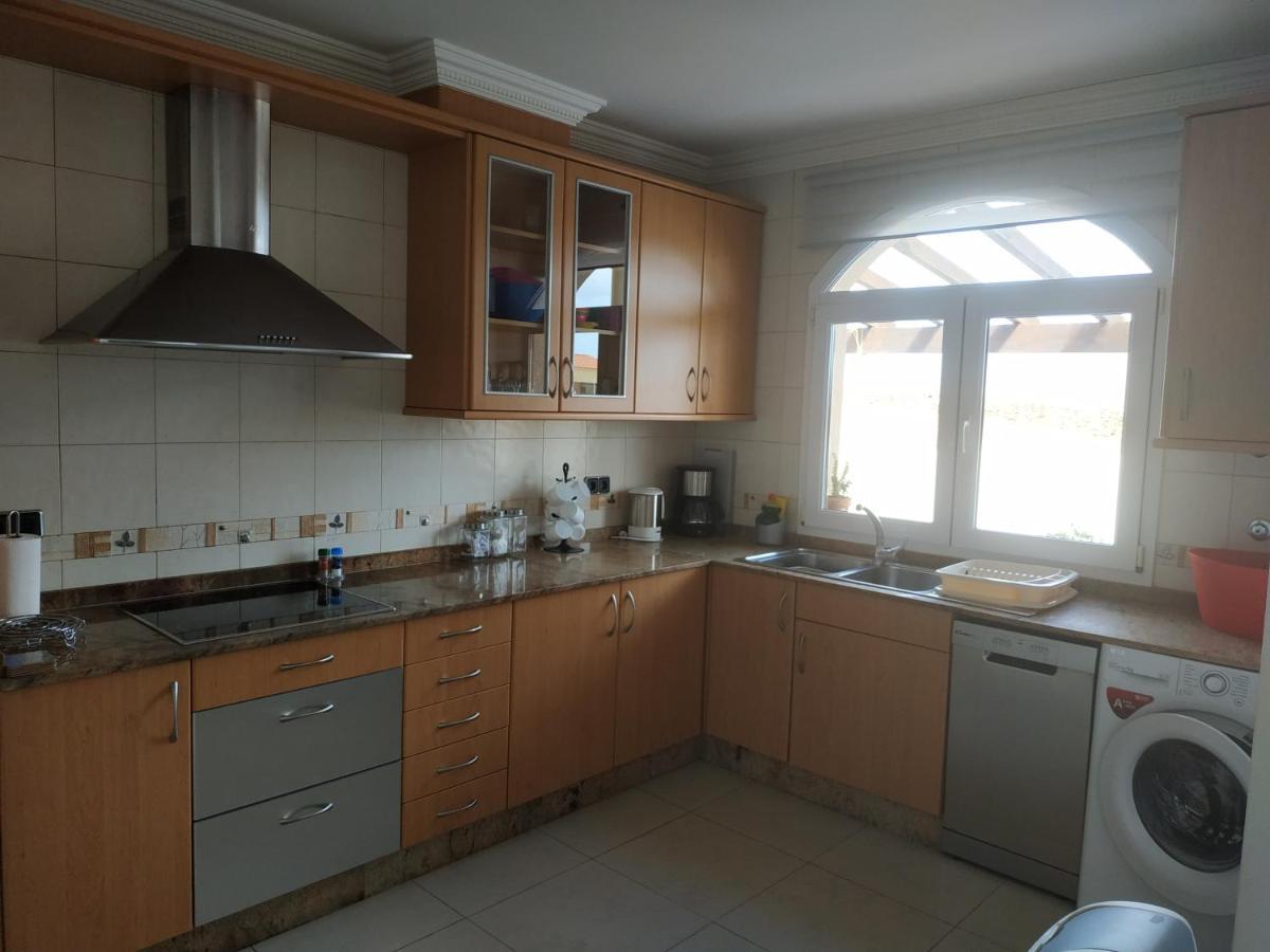 Villa Casa Del Sol 3 Bedroom Villa With Private Solar Covered 12M X 6M Pool Minimum Stay 7 Nights Chromecast And Wifi Throughout The Property Triquivijate Екстер'єр фото