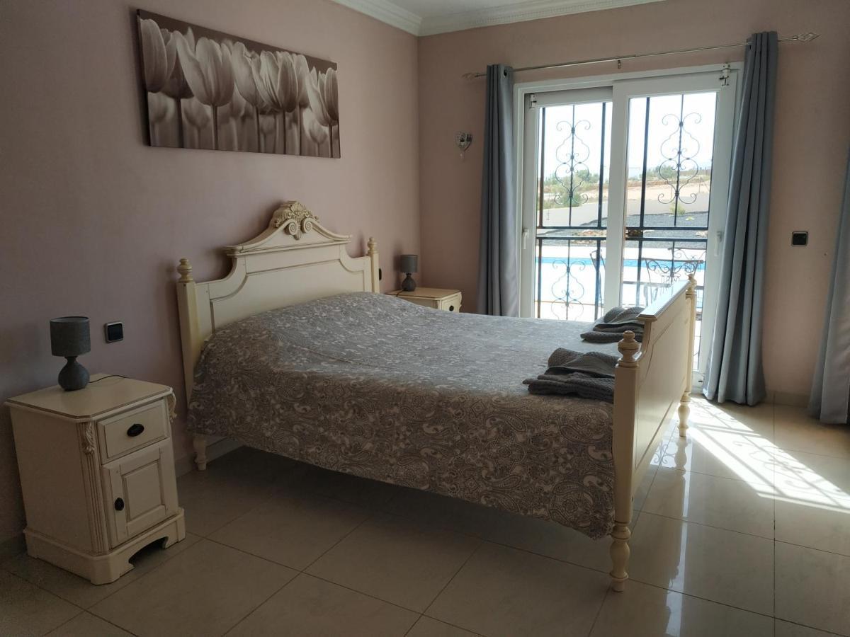 Villa Casa Del Sol 3 Bedroom Villa With Private Solar Covered 12M X 6M Pool Minimum Stay 7 Nights Chromecast And Wifi Throughout The Property Triquivijate Екстер'єр фото